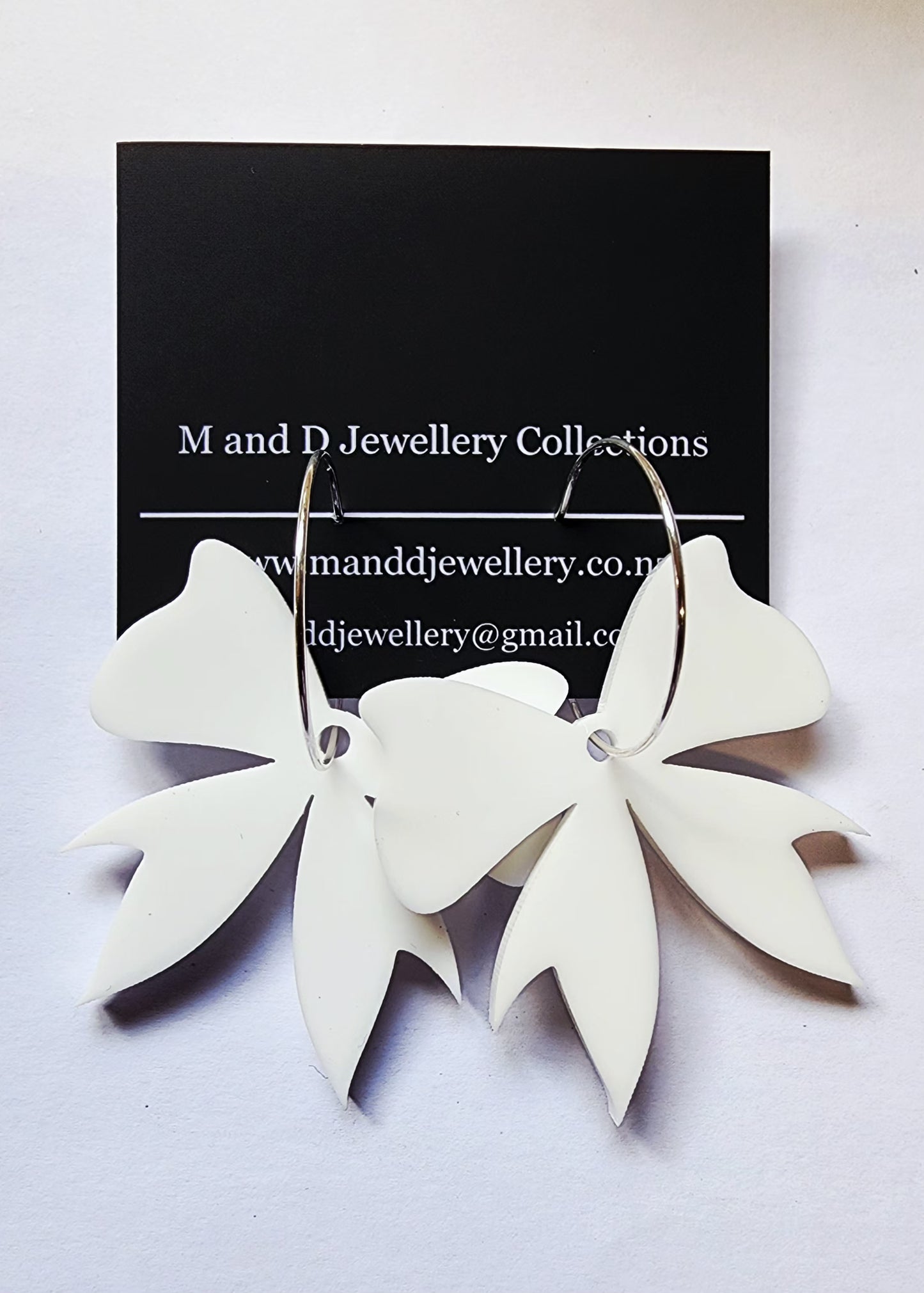 Bow Dangles Earrings