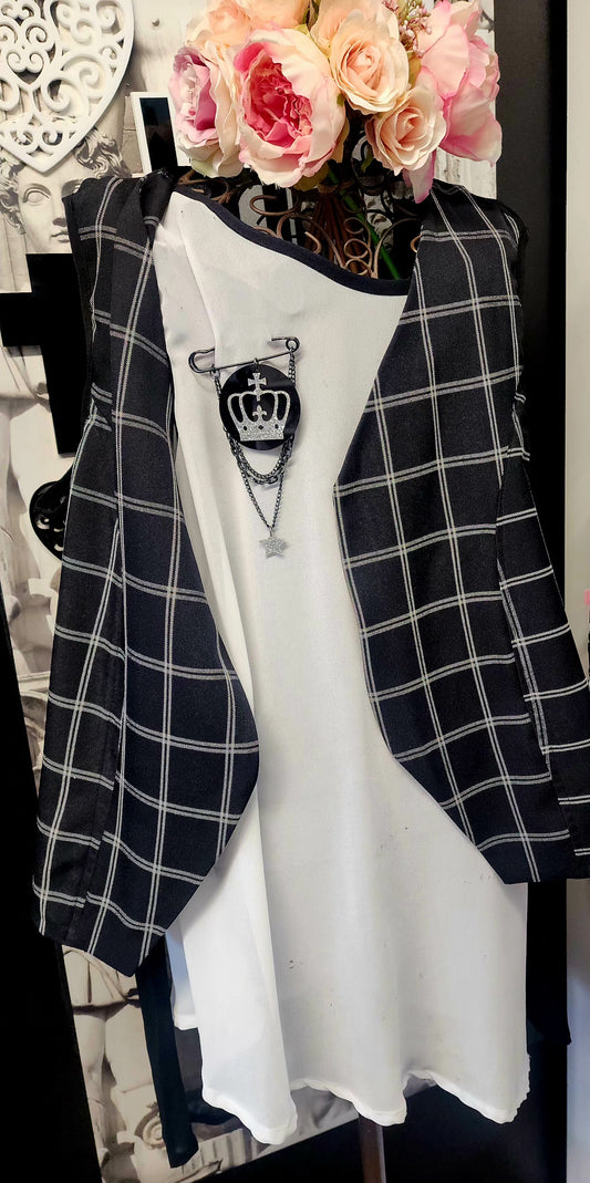 Kilt Pin Brooch with Crown Layer and chain detail