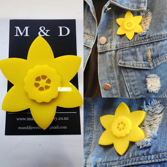 Daffodil Brooch