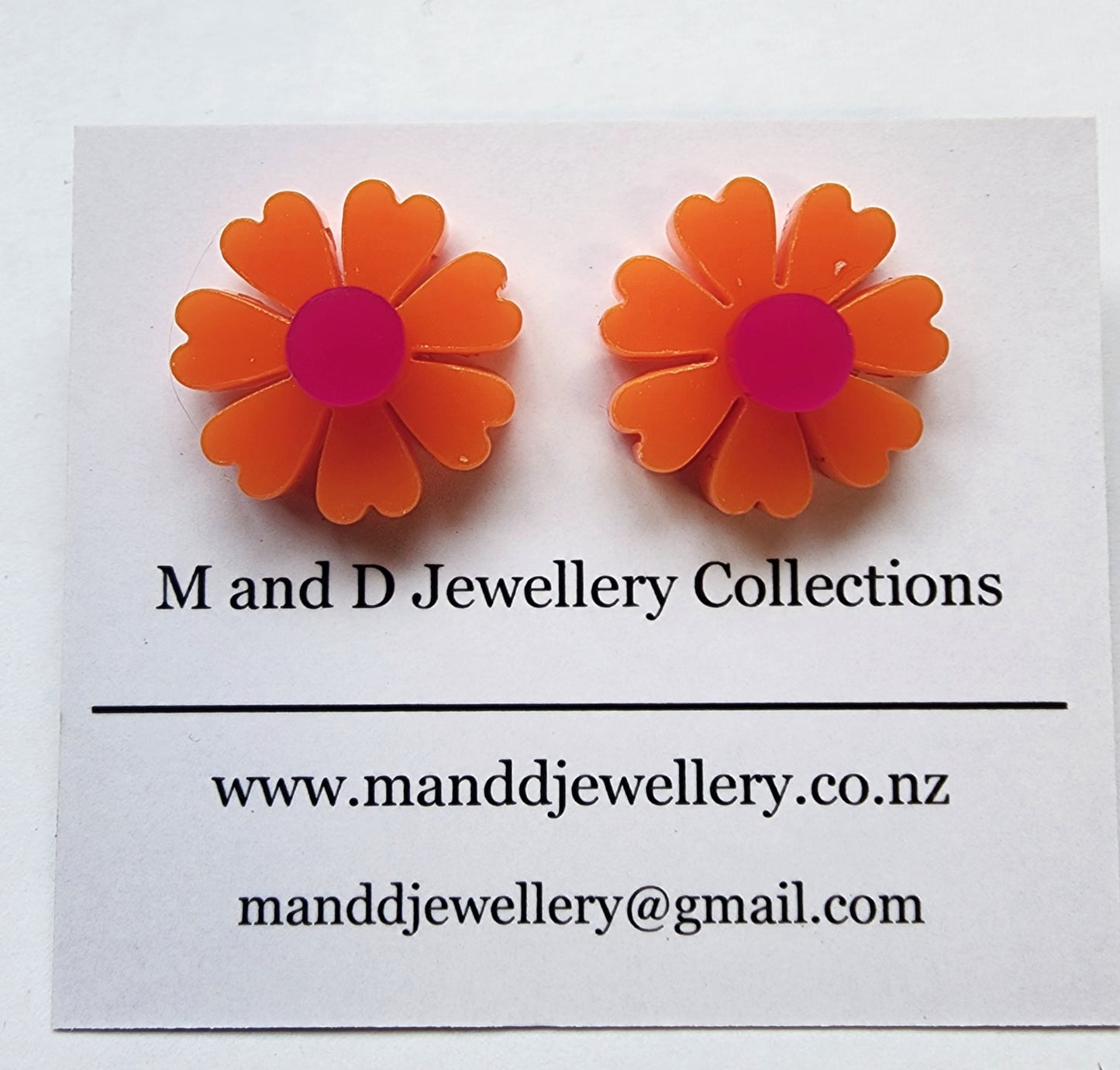 Daisy Studs