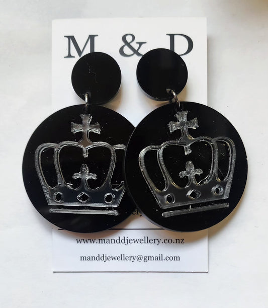 Crown on Disc Stud Dangles Earrings