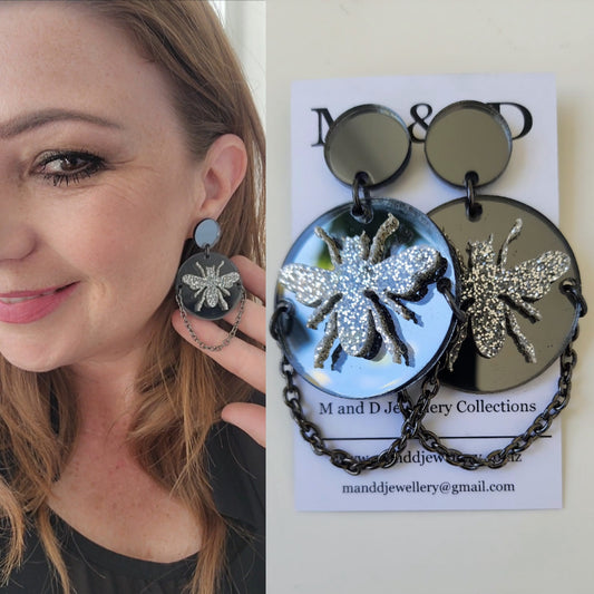 French Bee on Disc Stud Dangles Earrings