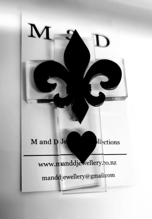 Brooch Cross Standard with  Fleur and heart layer