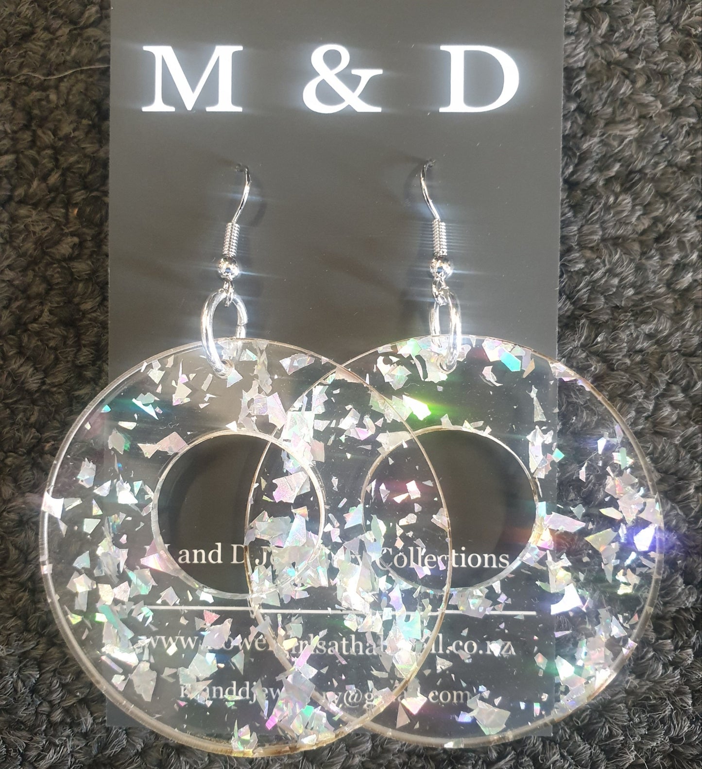 Glitter Classic Circle cutout earrings