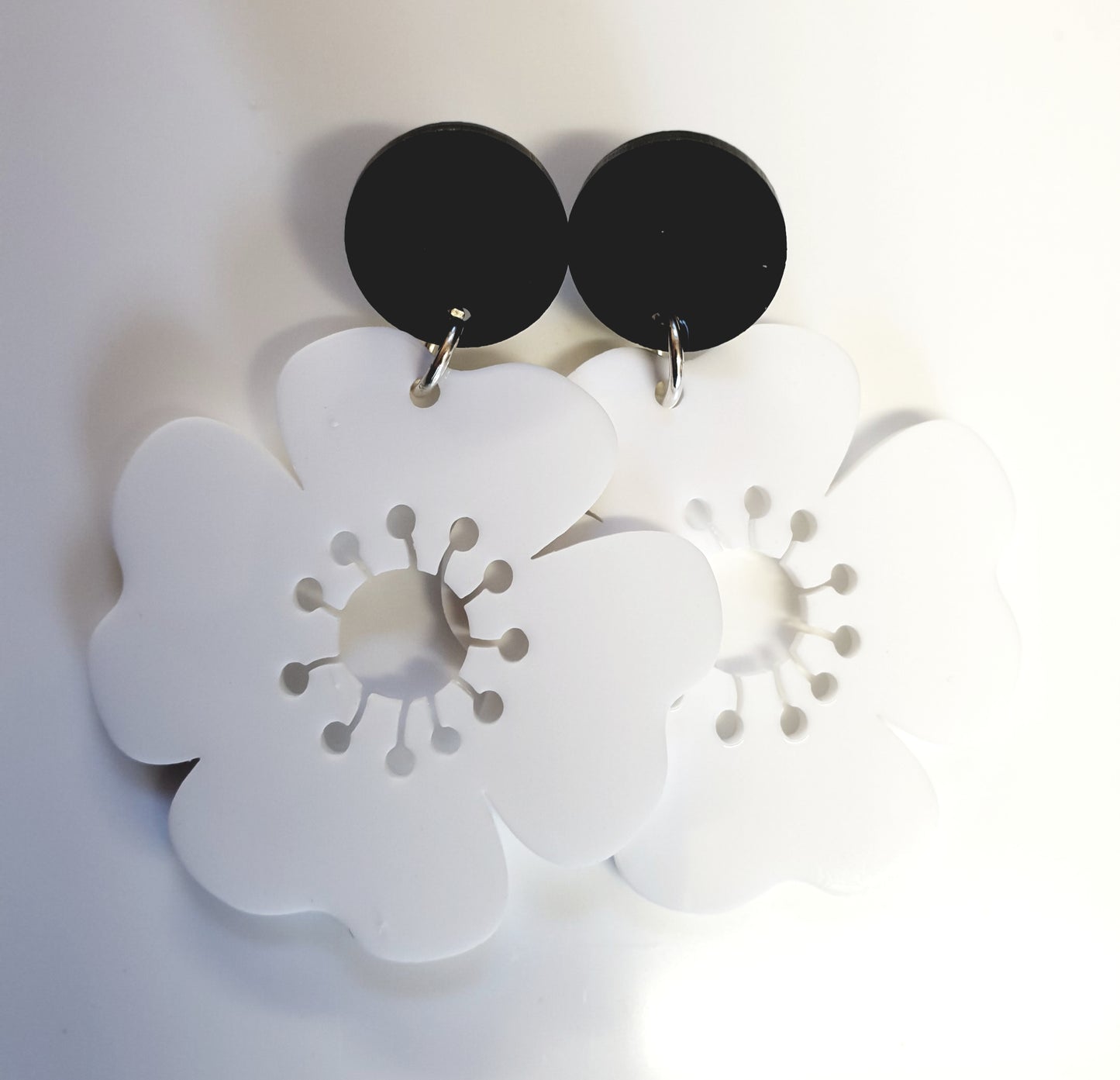 Poppy Too Earrings Stud Dangles