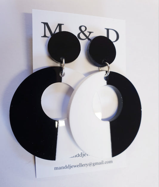 Spliced Circles Stud Dangles Earrings