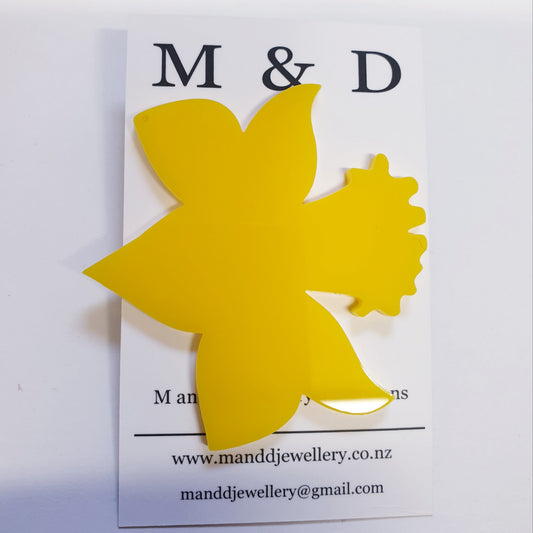 Daffodil Brooch