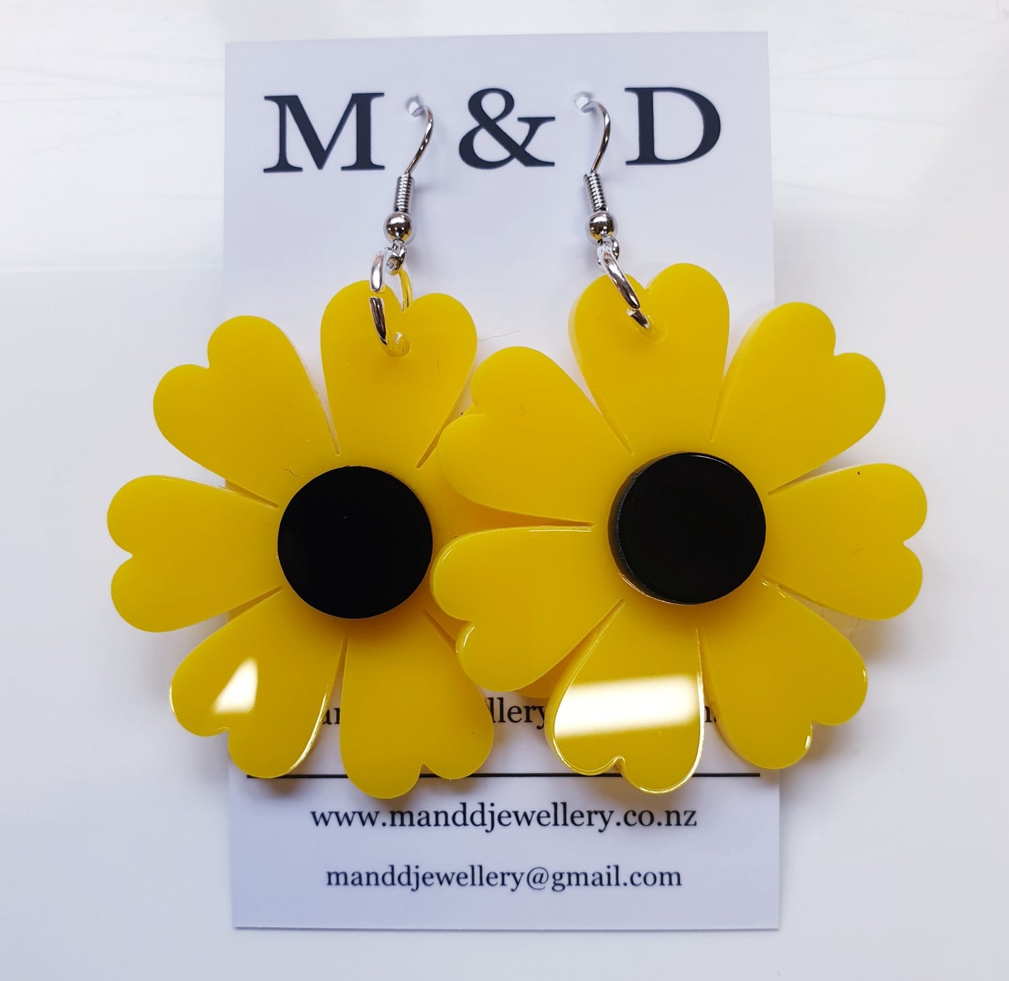 Daisy Dangles Earrings