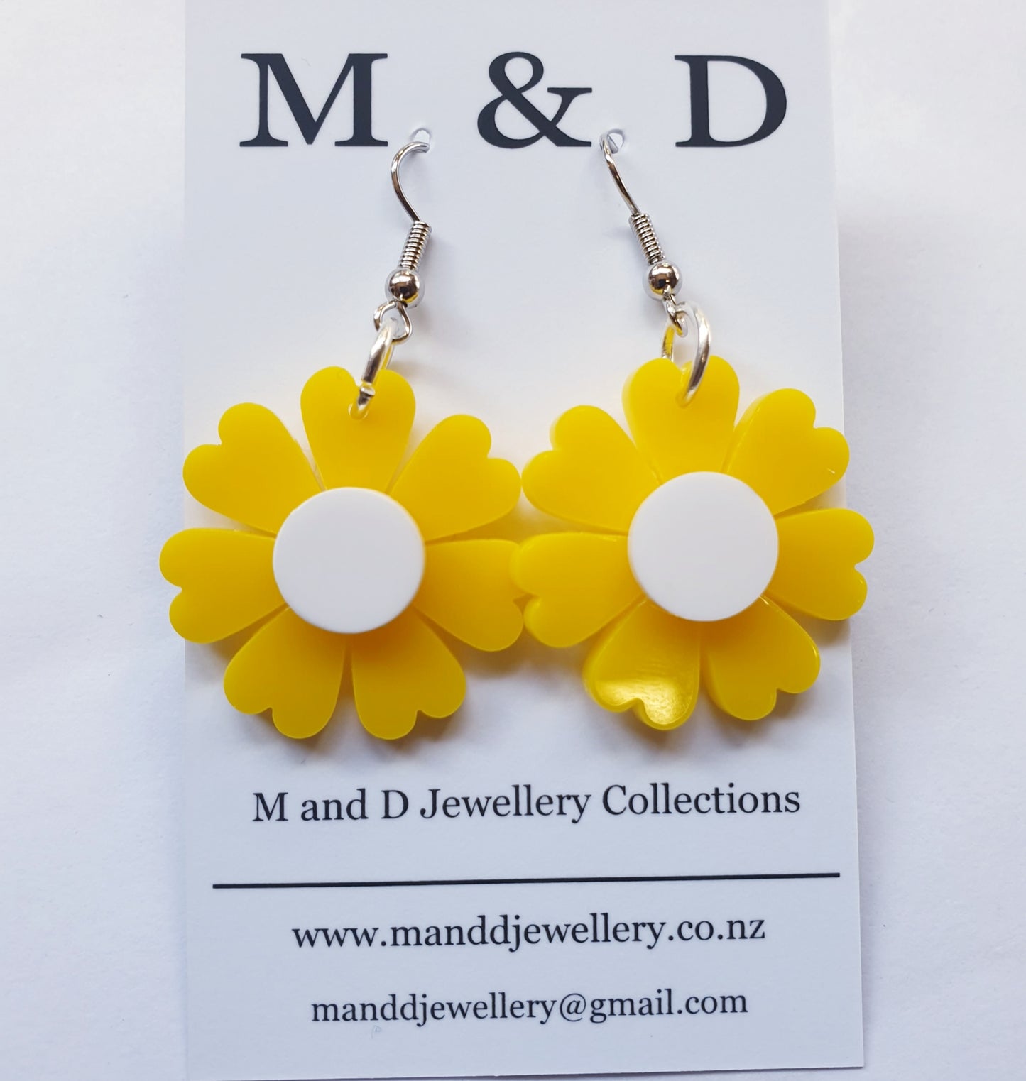 Daisy Little Dangles