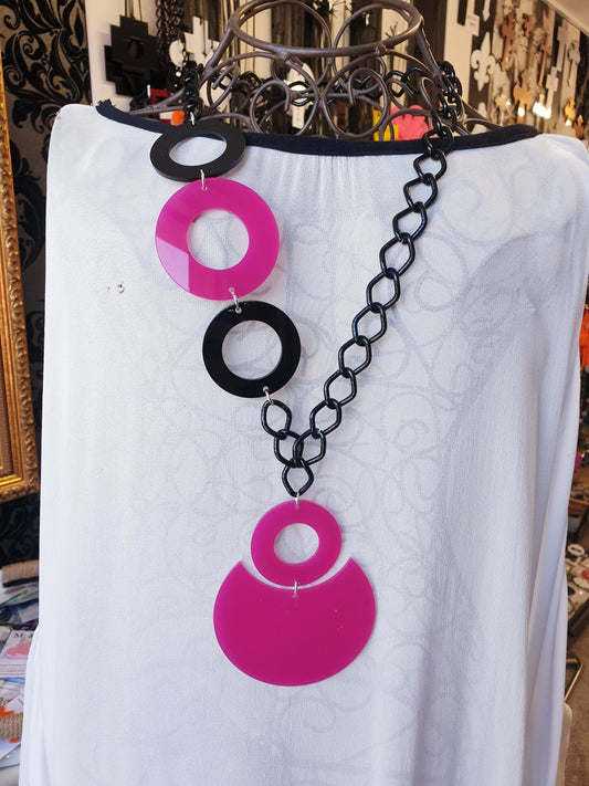 Lariat Statement Necklace Circles hot pink snd black with hot pink pendant