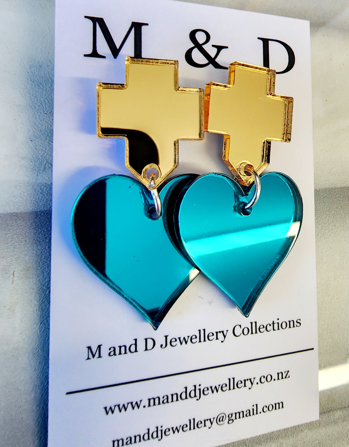 Royal Heart Little Dangle Earrings