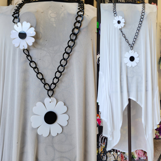 Chained Statement Necklace Double Daisy ChD